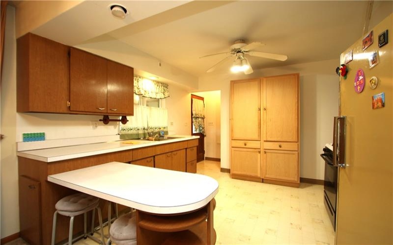 142 3rd Avenue, New Eagle, 15067, 3 Bedrooms Bedrooms, 11 Rooms Rooms,2.1 BathroomsBathrooms,Residential,For Sale,3rd Avenue,1762034