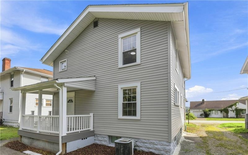 297 Grandview Way, Charleroi, 15022, 3 Bedrooms Bedrooms, ,1.1 BathroomsBathrooms,Residential,For Sale,Grandview Way,1768552