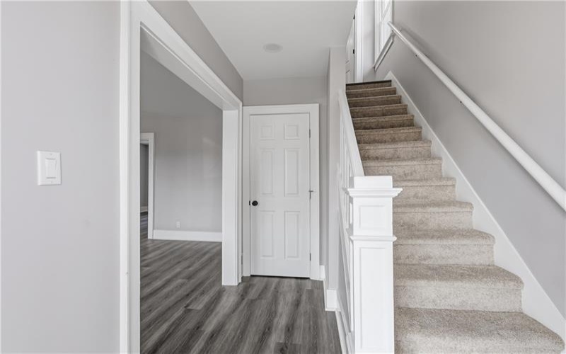 297 Grandview Way, Charleroi, 15022, 3 Bedrooms Bedrooms, ,1.1 BathroomsBathrooms,Residential,For Sale,Grandview Way,1768552