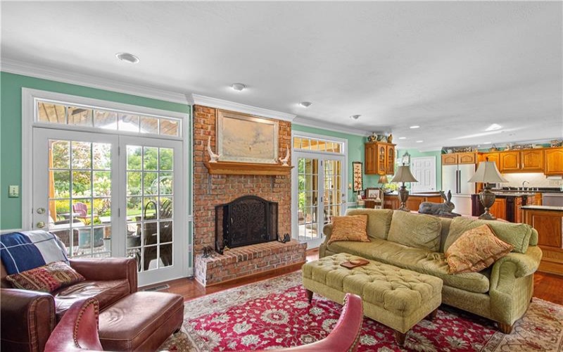 116 Sunrise Lane, Venetia, 15367, 4 Bedrooms Bedrooms, 14 Rooms Rooms,2.1 BathroomsBathrooms,Residential,For Sale,Sunrise Lane,1769163