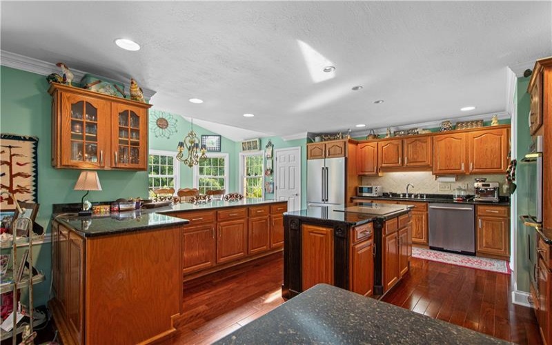 116 Sunrise Lane, Venetia, 15367, 4 Bedrooms Bedrooms, 14 Rooms Rooms,2.1 BathroomsBathrooms,Residential,For Sale,Sunrise Lane,1769163