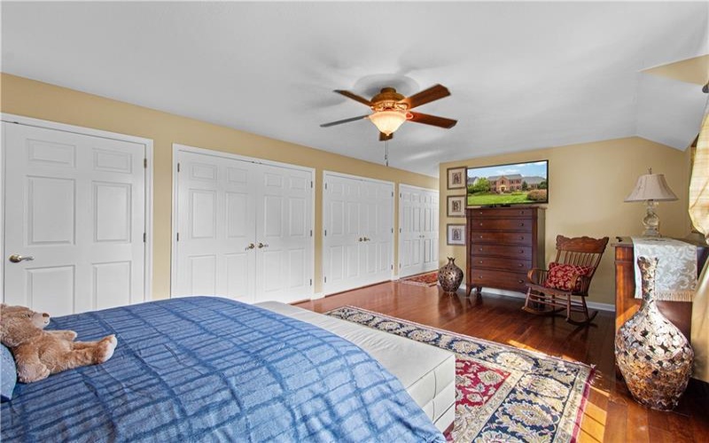 116 Sunrise Lane, Venetia, 15367, 4 Bedrooms Bedrooms, 14 Rooms Rooms,2.1 BathroomsBathrooms,Residential,For Sale,Sunrise Lane,1769163