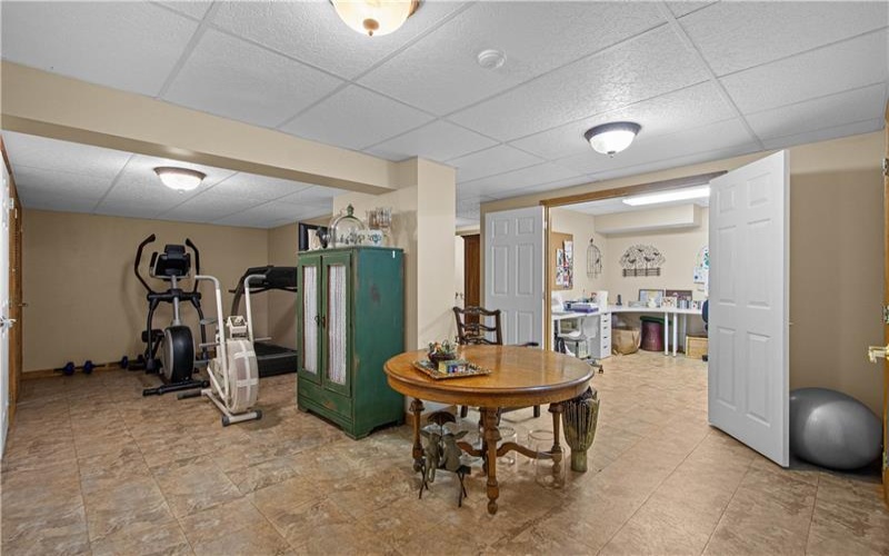 116 Sunrise Lane, Venetia, 15367, 4 Bedrooms Bedrooms, 14 Rooms Rooms,2.1 BathroomsBathrooms,Residential,For Sale,Sunrise Lane,1769163