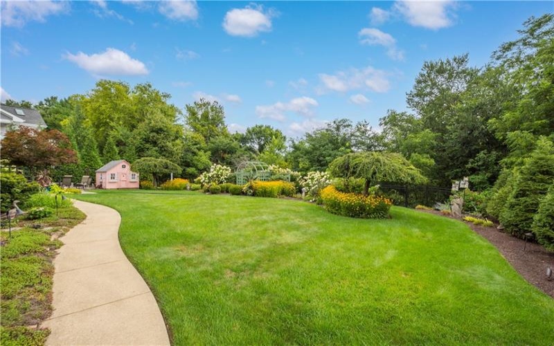 116 Sunrise Lane, Venetia, 15367, 4 Bedrooms Bedrooms, 14 Rooms Rooms,2.1 BathroomsBathrooms,Residential,For Sale,Sunrise Lane,1769163