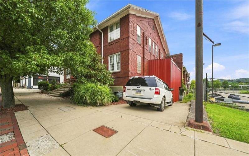 78 W Maiden Street, Washington, 15301, ,Commercial-industrial-business,For Sale,W Maiden Street,1769204