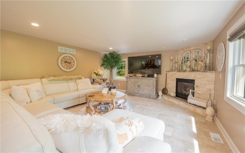 183 Ransel Rd, Latrobe, 15650, 4 Bedroom Bedrooms, ,3 BathroomBathrooms,Residential,For Sale,Ransel Rd,1769296
