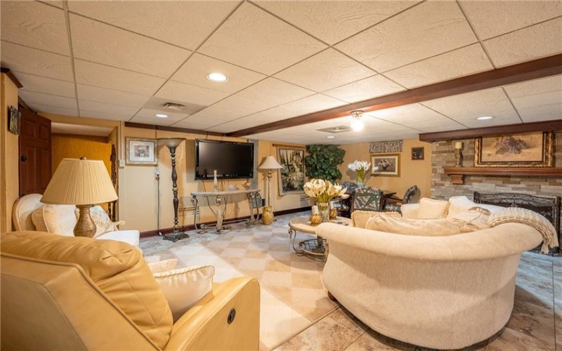 183 Ransel Rd, Latrobe, 15650, 4 Bedroom Bedrooms, ,3 BathroomBathrooms,Residential,For Sale,Ransel Rd,1769296