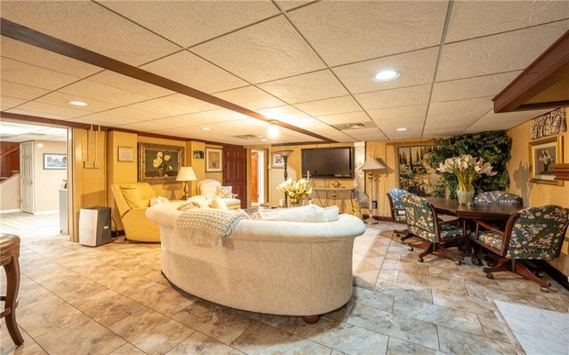 183 Ransel Rd, Latrobe, 15650, 4 Bedroom Bedrooms, ,3 BathroomBathrooms,Residential,For Sale,Ransel Rd,1769296
