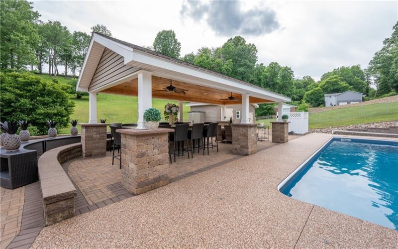 183 Ransel Rd, Latrobe, 15650, 4 Bedroom Bedrooms, ,3 BathroomBathrooms,Residential,For Sale,Ransel Rd,1769296