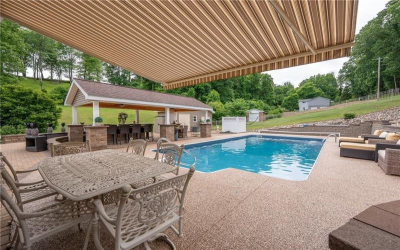 183 Ransel Rd, Latrobe, 15650, 4 Bedroom Bedrooms, ,3 BathroomBathrooms,Residential,For Sale,Ransel Rd,1769296