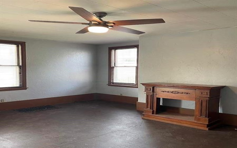 306 CLEAR STREET, Greensboro, 15338, 3 Bedroom Bedrooms, 6 Room Rooms,1 BathroomBathrooms,Residential,For Sale,CLEAR STREET,1769342