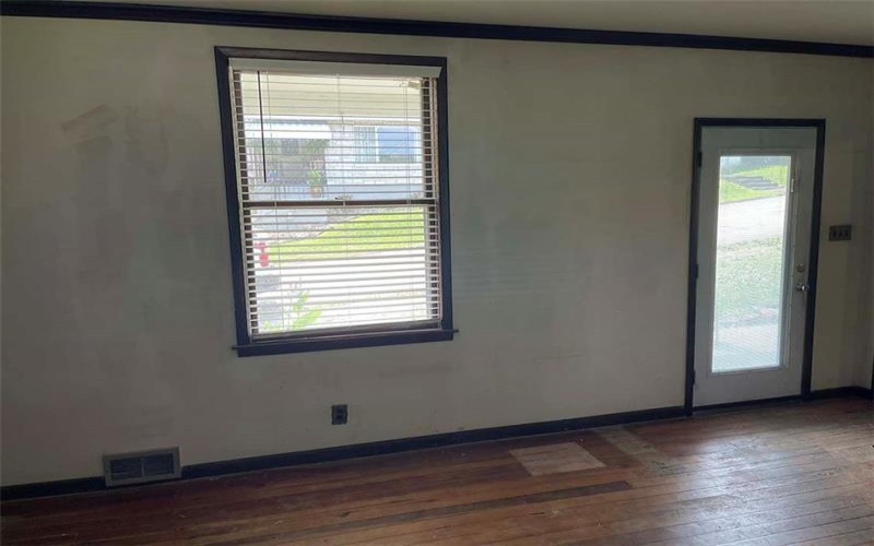306 CLEAR STREET, Greensboro, 15338, 3 Bedroom Bedrooms, 6 Room Rooms,1 BathroomBathrooms,Residential,For Sale,CLEAR STREET,1769342