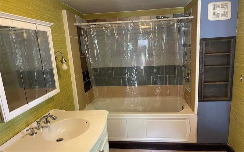 306 CLEAR STREET, Greensboro, 15338, 3 Bedroom Bedrooms, 6 Room Rooms,1 BathroomBathrooms,Residential,For Sale,CLEAR STREET,1769342