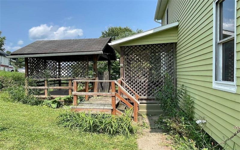 306 CLEAR STREET, Greensboro, 15338, 3 Bedroom Bedrooms, 6 Room Rooms,1 BathroomBathrooms,Residential,For Sale,CLEAR STREET,1769342