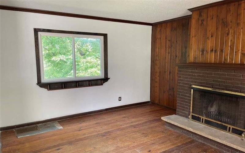 306 CLEAR STREET, Greensboro, 15338, 3 Bedroom Bedrooms, 6 Room Rooms,1 BathroomBathrooms,Residential,For Sale,CLEAR STREET,1769342