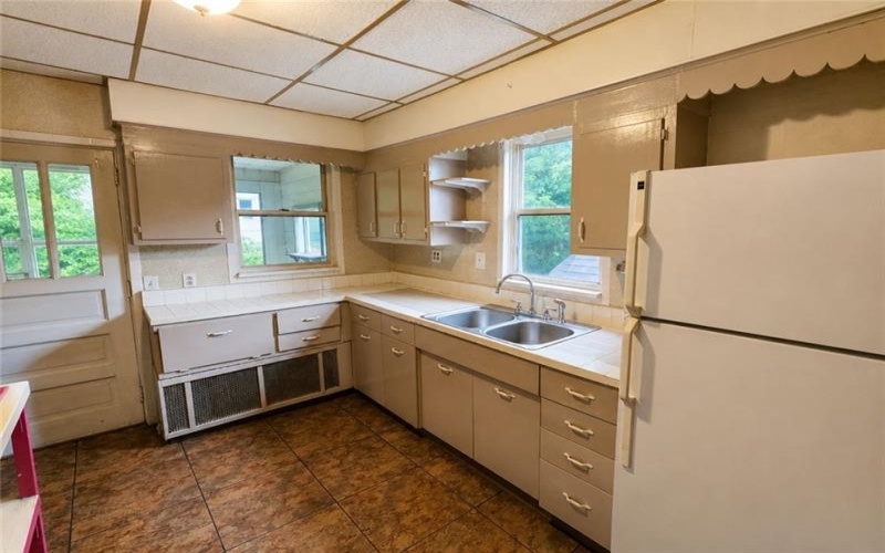 257 Thompson Ave, Donora, 15033, ,Multi-unit,For Sale,Thompson Ave,1769400