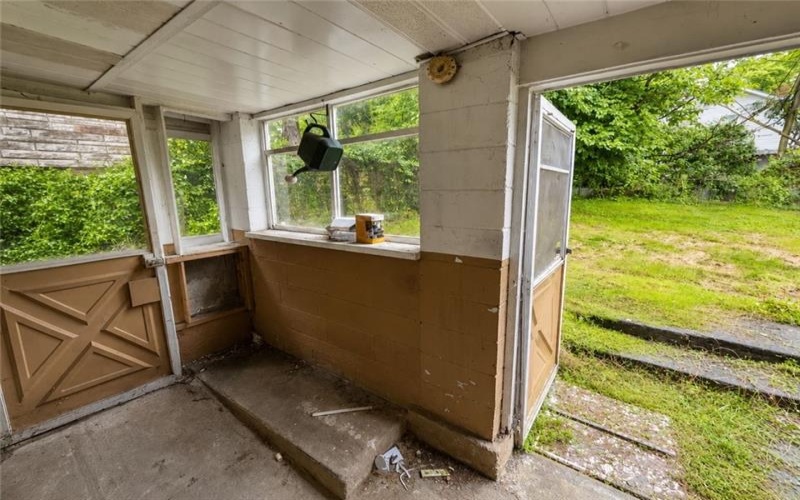 257 Thompson Ave, Donora, 15033, ,Multi-unit,For Sale,Thompson Ave,1769400