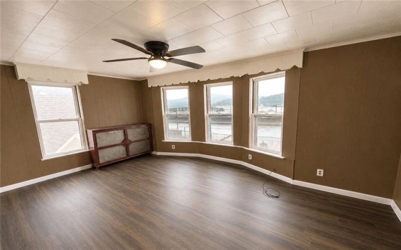257 Thompson Ave, Donora, 15033, ,Multi-unit,For Sale,Thompson Ave,1769400
