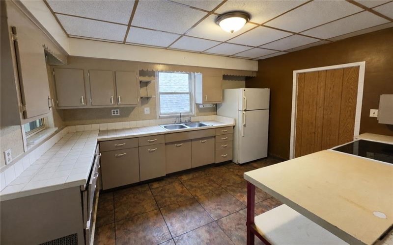 257 Thompson Ave, Donora, 15033, ,Multi-unit,For Sale,Thompson Ave,1769400