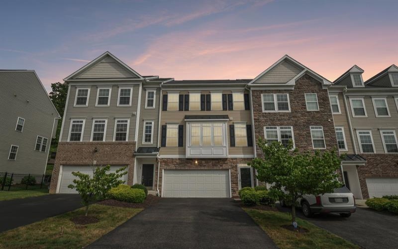 18 Remington DRIVE, Washington, 15301, 3 Bedrooms Bedrooms, ,2.1 BathroomsBathrooms,Residential,For Sale,Remington,1769472
