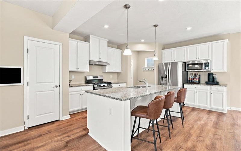 208 Regency Drive, Eighty Four, 15330, 4 Bedrooms Bedrooms, 11 Rooms Rooms,2.1 BathroomsBathrooms,Residential,For Sale,Regency Drive,1769515