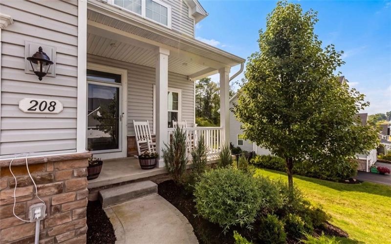 208 Regency Drive, Eighty Four, 15330, 4 Bedrooms Bedrooms, 11 Rooms Rooms,2.1 BathroomsBathrooms,Residential,For Sale,Regency Drive,1769515