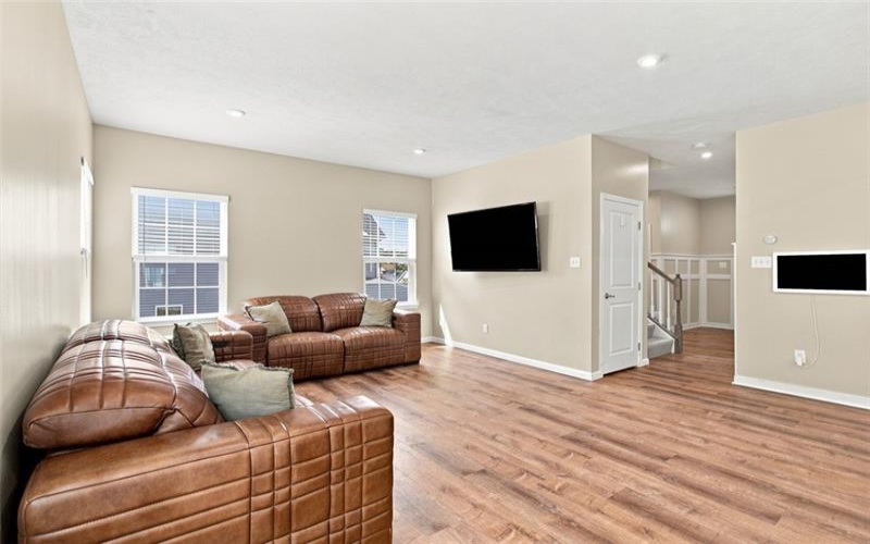 208 Regency Drive, Eighty Four, 15330, 4 Bedrooms Bedrooms, 11 Rooms Rooms,2.1 BathroomsBathrooms,Residential,For Sale,Regency Drive,1769515