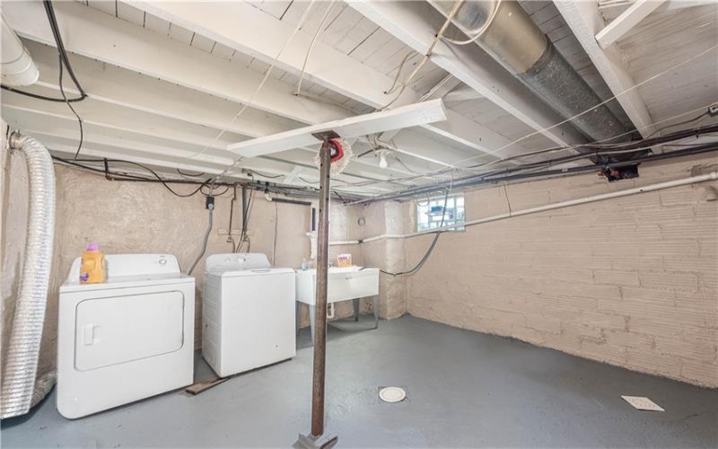 228 Second Street, Mather, 15346, 2 Bedroom Bedrooms, 6 Room Rooms,1 BathroomBathrooms,Residential,For Sale,Second Street,1769211
