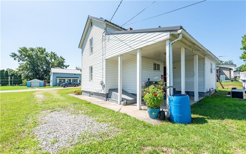 228 Second Street, Mather, 15346, 2 Bedroom Bedrooms, 6 Room Rooms,1 BathroomBathrooms,Residential,For Sale,Second Street,1769211