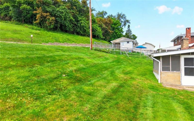 715 Locust Ln, Charleroi, 15022, 3 Bedrooms Bedrooms, 5 Rooms Rooms,1.1 BathroomsBathrooms,Residential,For Sale,Locust Ln,1769579
