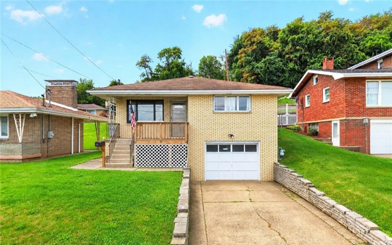 715 Locust Ln, Charleroi, 15022, 3 Bedrooms Bedrooms, 5 Rooms Rooms,1.1 BathroomsBathrooms,Residential,For Sale,Locust Ln,1769579