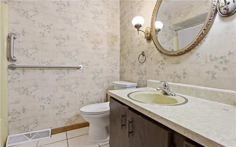 1025 Willowbrook Road, 15089, 15089, 3 Bedroom Bedrooms, ,2 BathroomBathrooms,Residential,For Sale,Willowbrook Road,1769593