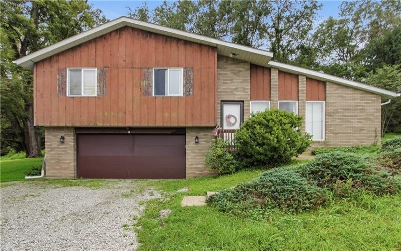 1025 Willowbrook Road, 15089, 15089, 3 Bedroom Bedrooms, ,2 BathroomBathrooms,Residential,For Sale,Willowbrook Road,1769593