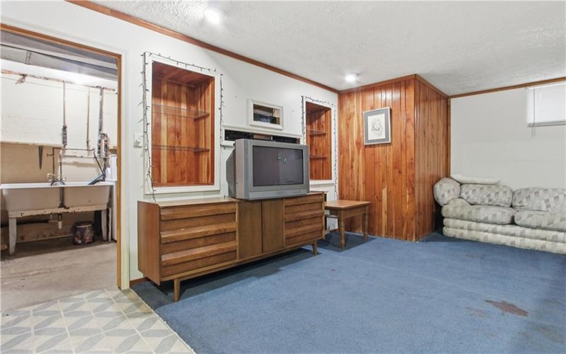 1025 Willowbrook Road, 15089, 15089, 3 Bedroom Bedrooms, ,2 BathroomBathrooms,Residential,For Sale,Willowbrook Road,1769593
