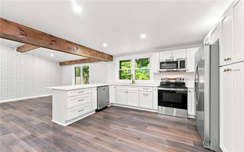 3056 State Route 119, New Alexandria, 15670, 5 Bedroom Bedrooms, 6 Room Rooms,3 BathroomBathrooms,Residential,For Sale,State Route 119,1769623