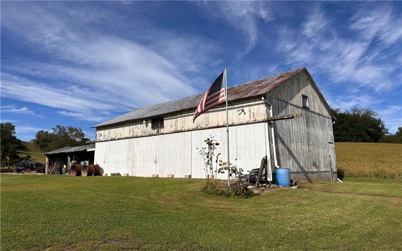 174 Lash Rd., Irwin, 15642, 3 Bedroom Bedrooms, ,1 BathroomBathrooms,Farm-acreage-lot,For Sale,Farm House, Barns,Lash Rd.,1769628