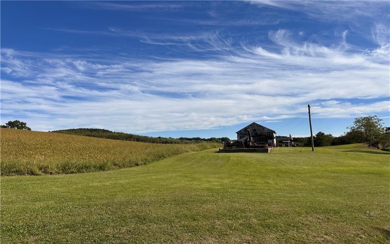 174 Lash Rd., Irwin, 15642, 3 Bedroom Bedrooms, ,1 BathroomBathrooms,Farm-acreage-lot,For Sale,Farm House, Barns,Lash Rd.,1769628