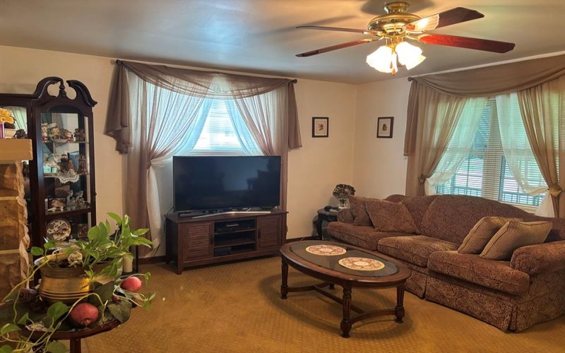 328 Nebraska DRIVE, Lower Burrell, 15068, 2 Bedroom Bedrooms, ,2 BathroomBathrooms,Residential,For Sale,Nebraska,1769667