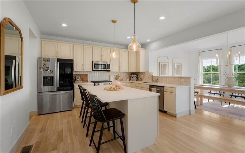 2087 Majestic Dr, Canonsburg, 15317, 4 Bedrooms Bedrooms, ,3.1 BathroomsBathrooms,Residential,For Sale,Majestic Dr,1769704