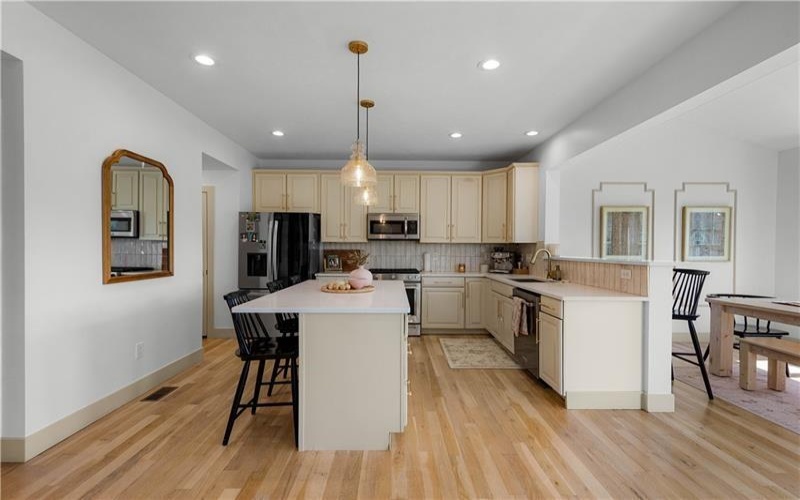 2087 Majestic Dr, Canonsburg, 15317, 4 Bedrooms Bedrooms, ,3.1 BathroomsBathrooms,Residential,For Sale,Majestic Dr,1769704