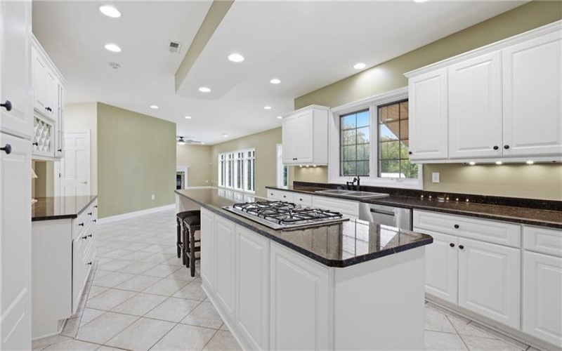 1002 Kings Ct, Trafford, 15085, 5 Bedroom Bedrooms, 12 Room Rooms,4.1 BathroomBathrooms,Residential,For Sale,Kings Ct,1769712