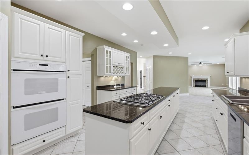 1002 Kings Ct, Trafford, 15085, 5 Bedroom Bedrooms, 12 Room Rooms,4.1 BathroomBathrooms,Residential,For Sale,Kings Ct,1769712