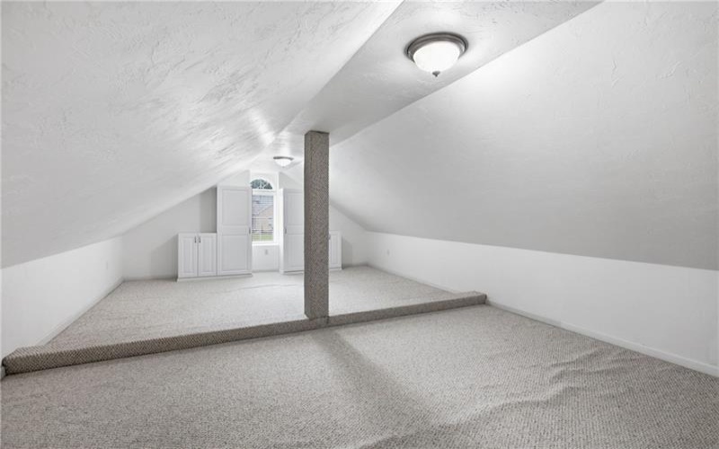 1002 Kings Ct, Trafford, 15085, 5 Bedroom Bedrooms, 12 Room Rooms,4.1 BathroomBathrooms,Residential,For Sale,Kings Ct,1769712