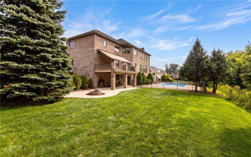 1002 Kings Ct, Trafford, 15085, 5 Bedroom Bedrooms, 12 Room Rooms,4.1 BathroomBathrooms,Residential,For Sale,Kings Ct,1769712
