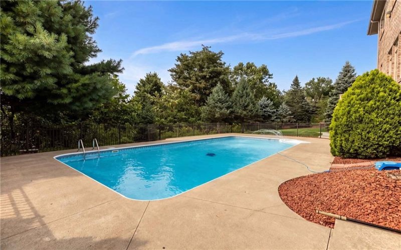 1002 Kings Ct, Trafford, 15085, 5 Bedroom Bedrooms, 12 Room Rooms,4.1 BathroomBathrooms,Residential,For Sale,Kings Ct,1769712