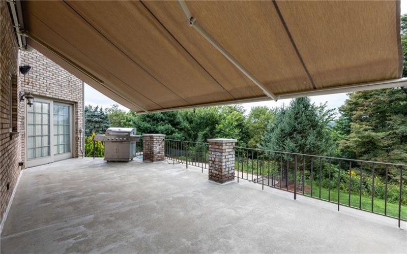 1002 Kings Ct, Trafford, 15085, 5 Bedroom Bedrooms, 12 Room Rooms,4.1 BathroomBathrooms,Residential,For Sale,Kings Ct,1769712