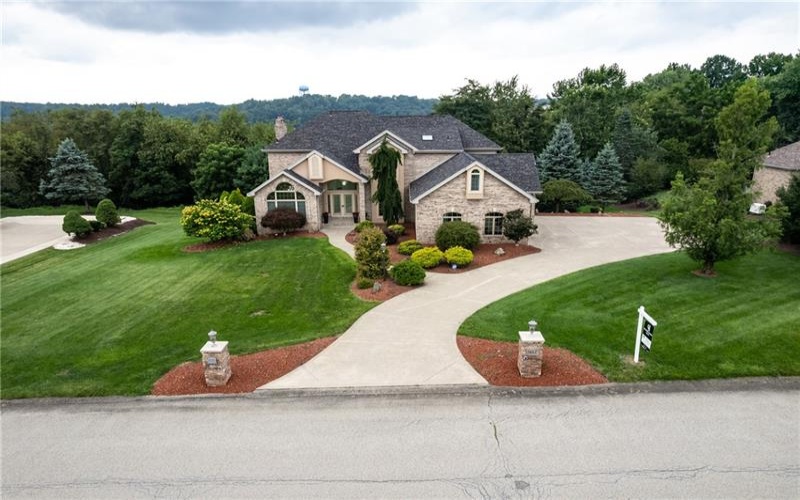 1002 Kings Ct, Trafford, 15085, 5 Bedroom Bedrooms, 12 Room Rooms,4.1 BathroomBathrooms,Residential,For Sale,Kings Ct,1769712