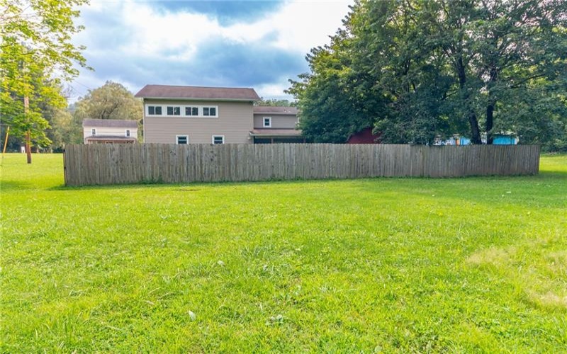 558 Market St, Bolivar, 15923, 3 Bedroom Bedrooms, 10 Room Rooms,2 BathroomBathrooms,Residential,For Sale,Market St,1769742