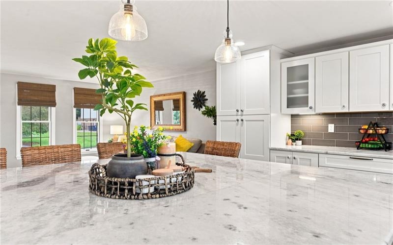 138 Rizzi Drive, Irwin, 15642, 3 Bedroom Bedrooms, 7 Room Rooms,2 BathroomBathrooms,Residential,For Sale,Rizzi Drive,1769769