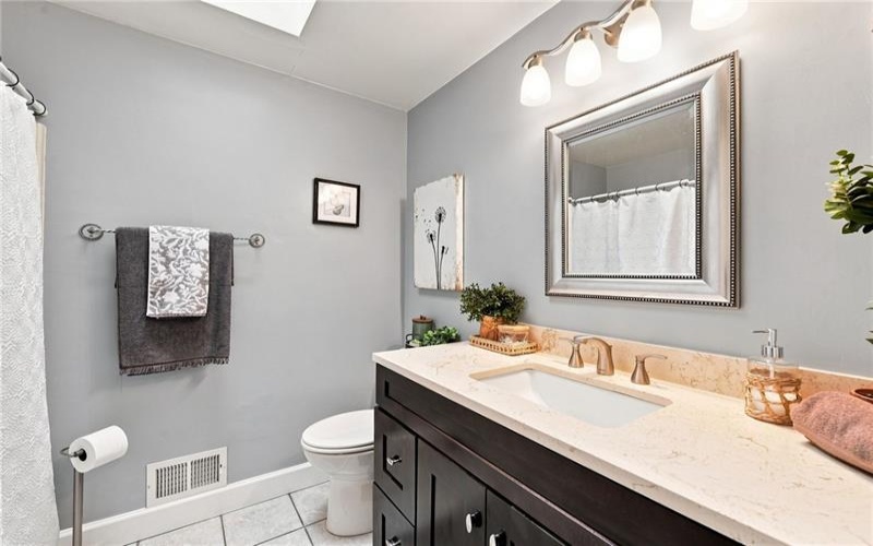138 Rizzi Drive, Irwin, 15642, 3 Bedroom Bedrooms, 7 Room Rooms,2 BathroomBathrooms,Residential,For Sale,Rizzi Drive,1769769